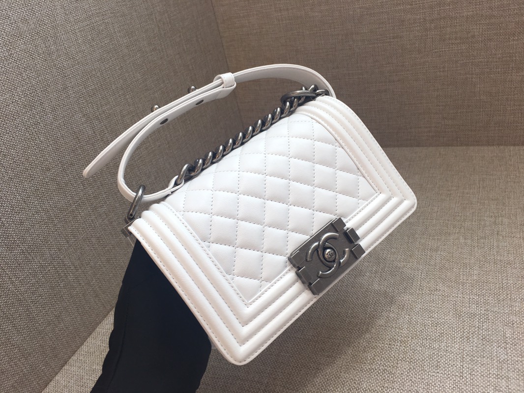 Lambskin Small Boy Handbag Flap Bag A67085 White